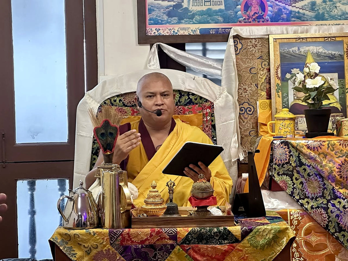 Bise Rinpoche leading prayers at Tashi Gephelling, Campbell Lane